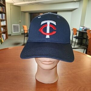 Team MLB Minnesota Twins Embroidered Logo Strap-on Cap Hat